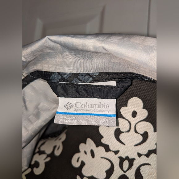 Columbia Black and Grey digital print hooded windbreaker lightweight Sz M - Picture 9 of 11